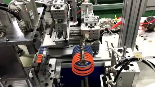 最新研發(fā) 硅膠密封圈自動切粘對接機 恒超自動化,最新技術(shù)專利產(chǎn)品